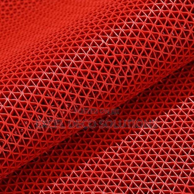 PVC Mats – Soft, Durable Non-Slip for Wet Floors - main view