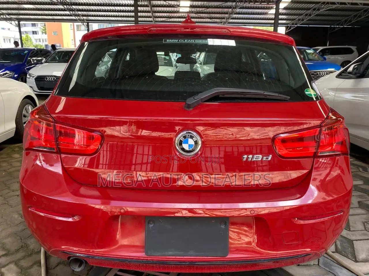 BMW 118i 2018 Red