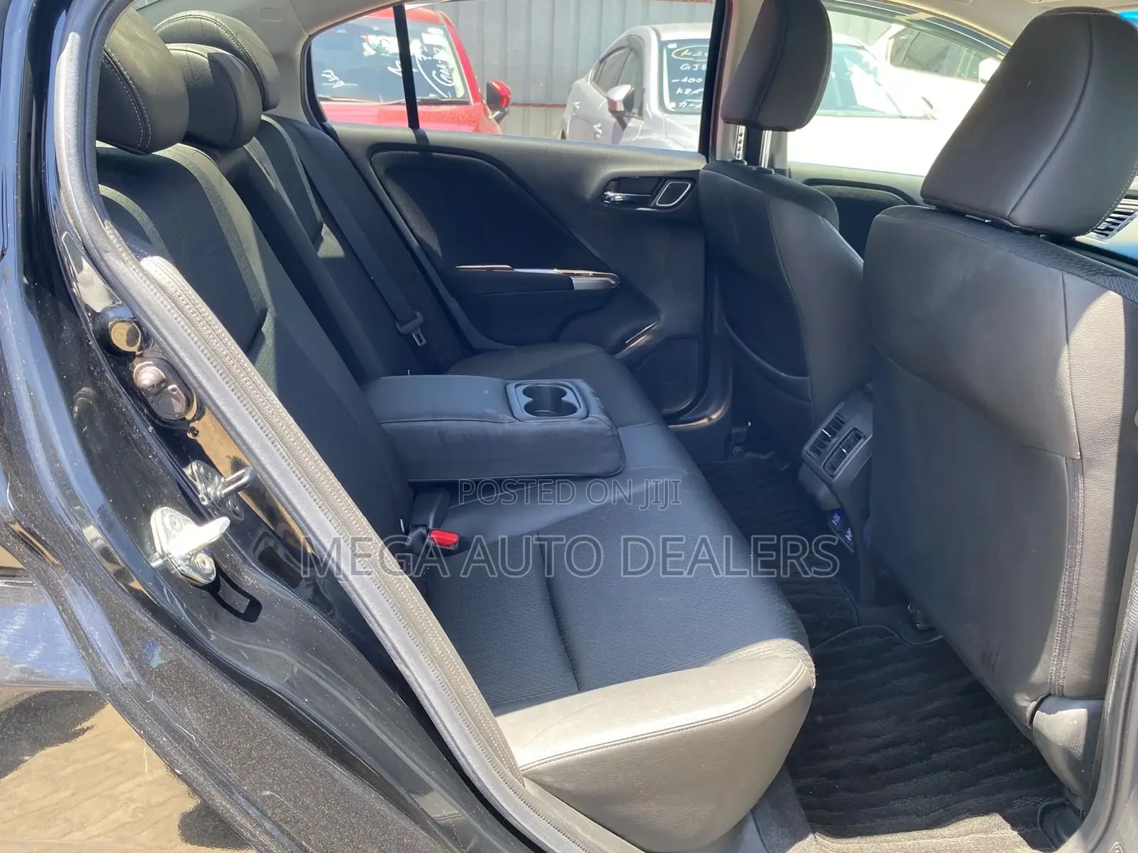 Honda Grace 2018 Black