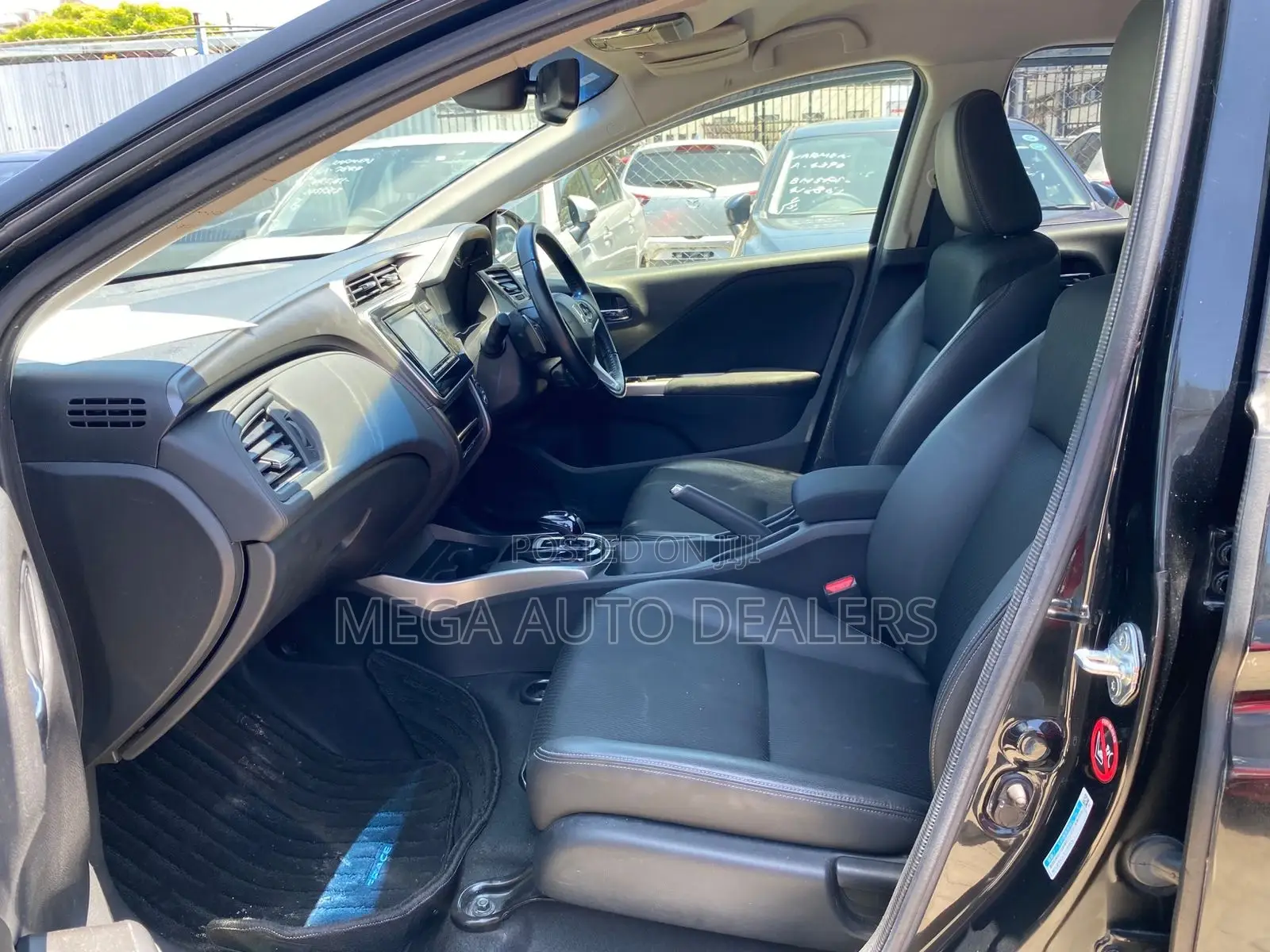 Honda Grace 2018 Black