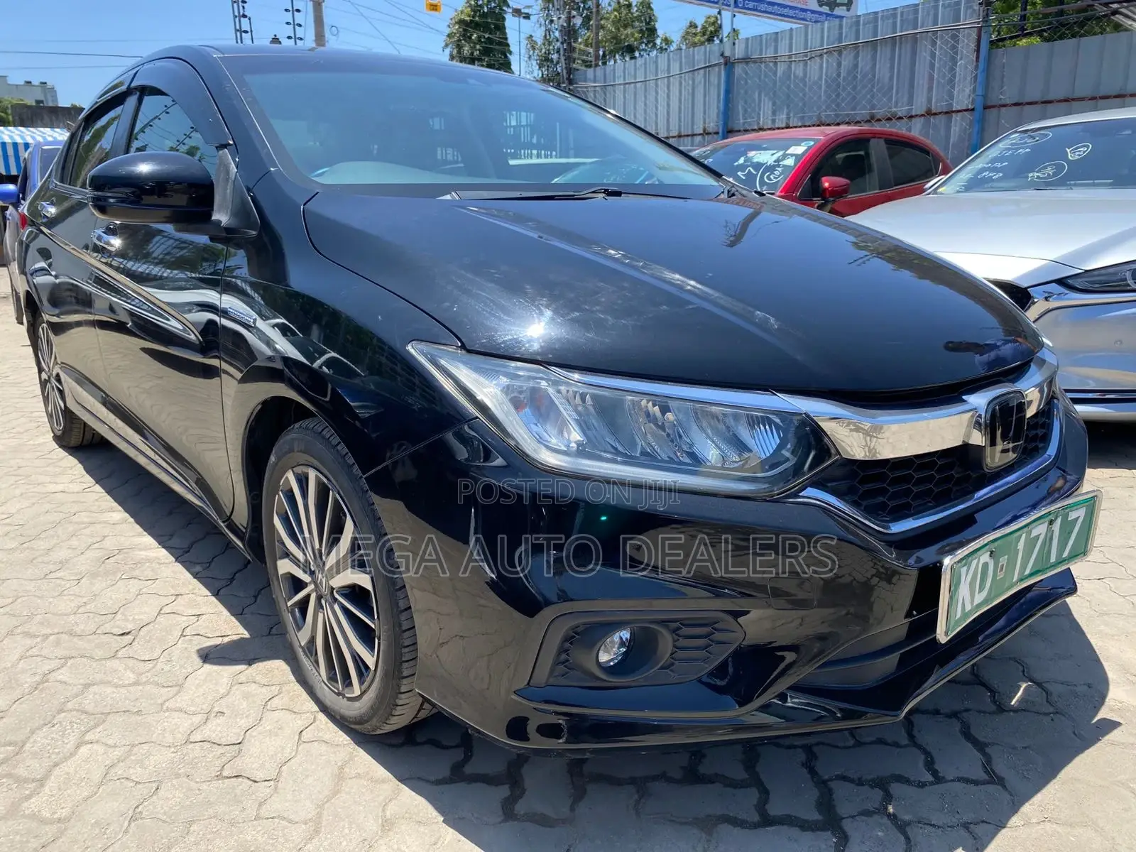 Honda Grace 2018 Black