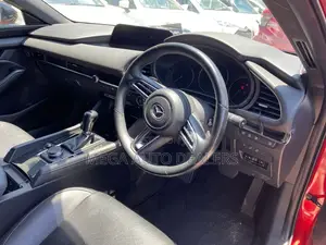 Mazda 3 2018 Red