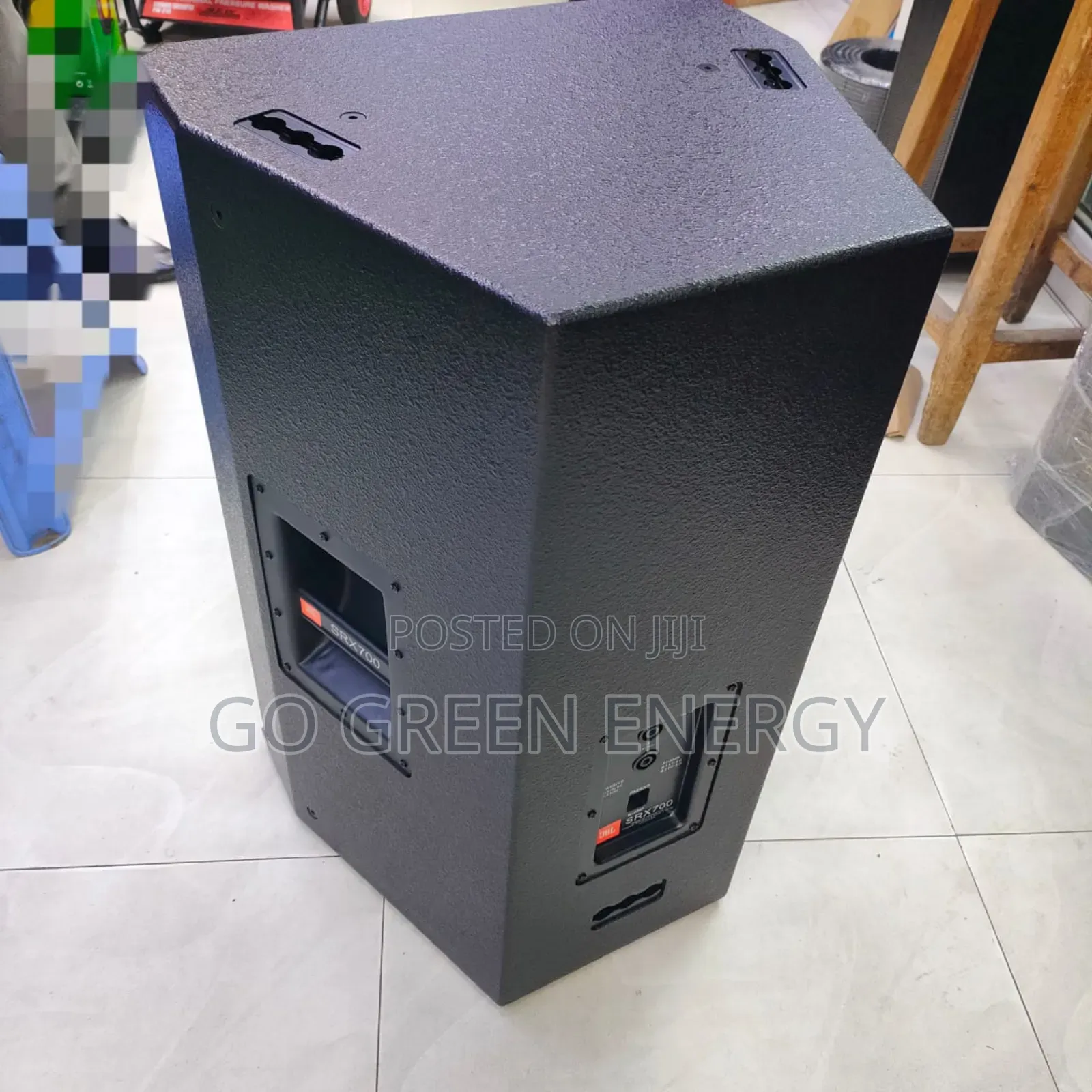 15" Srx715 Professional Speakers