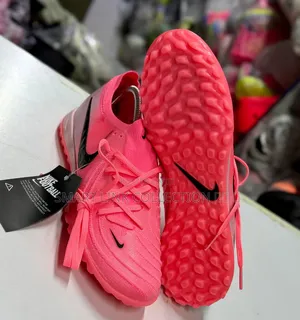 Nike Phantom Gx Elite 2 Turf Trainer 2026