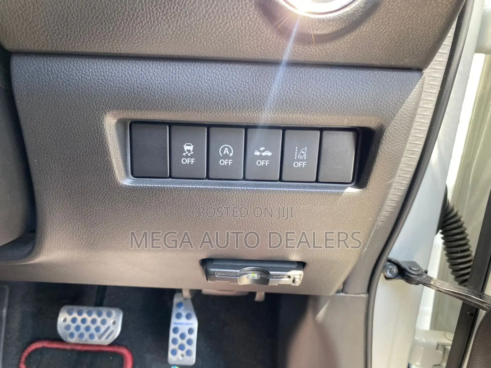Suzuki Swift 2018 White