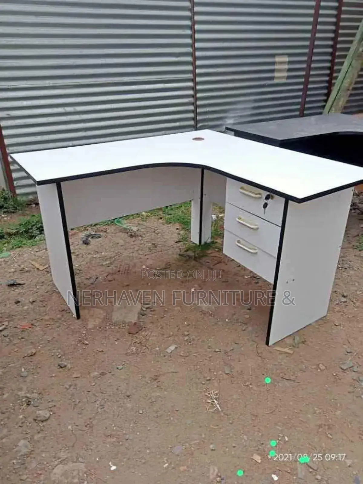 Modern L Design Office Desk