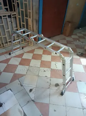 Commercial Aluminum Ladder 3*4 Folding 12 Ft Long 150 Kg Capacity Hold