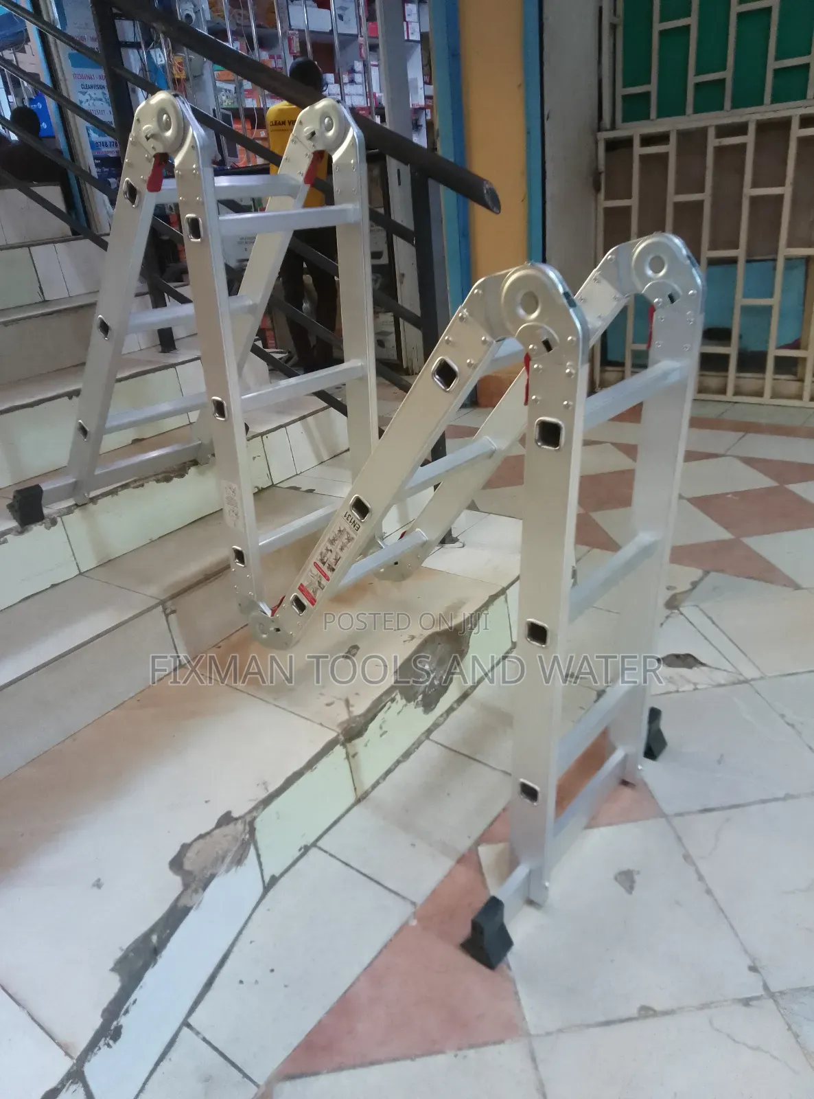 Commercial Aluminum Ladder 3*4 Folding 12 Ft Long 150 Kg Capacity Hold