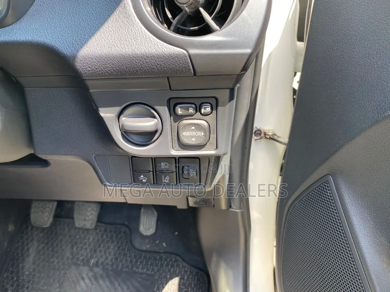 Toyota Axio 2018 White