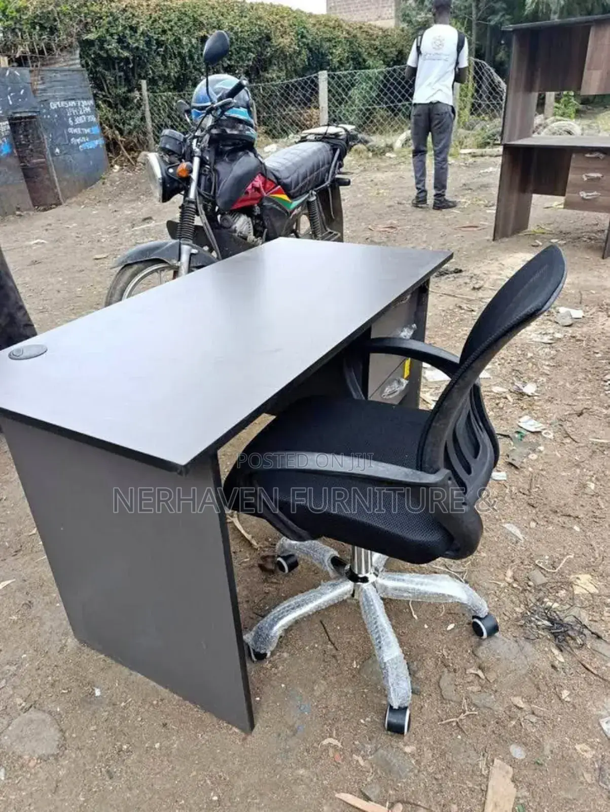Modern Workstation Desks for Your Business Setup