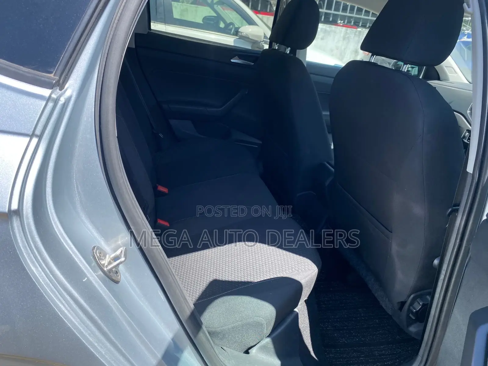 Volkswagen Polo 2018 Silver