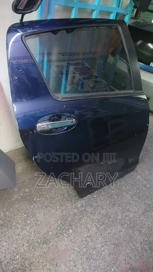 Vitz 2017/2018 RHS Rear Door Ex Japan
