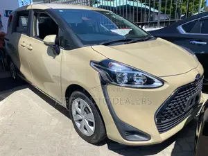 Toyota Sienta 2019