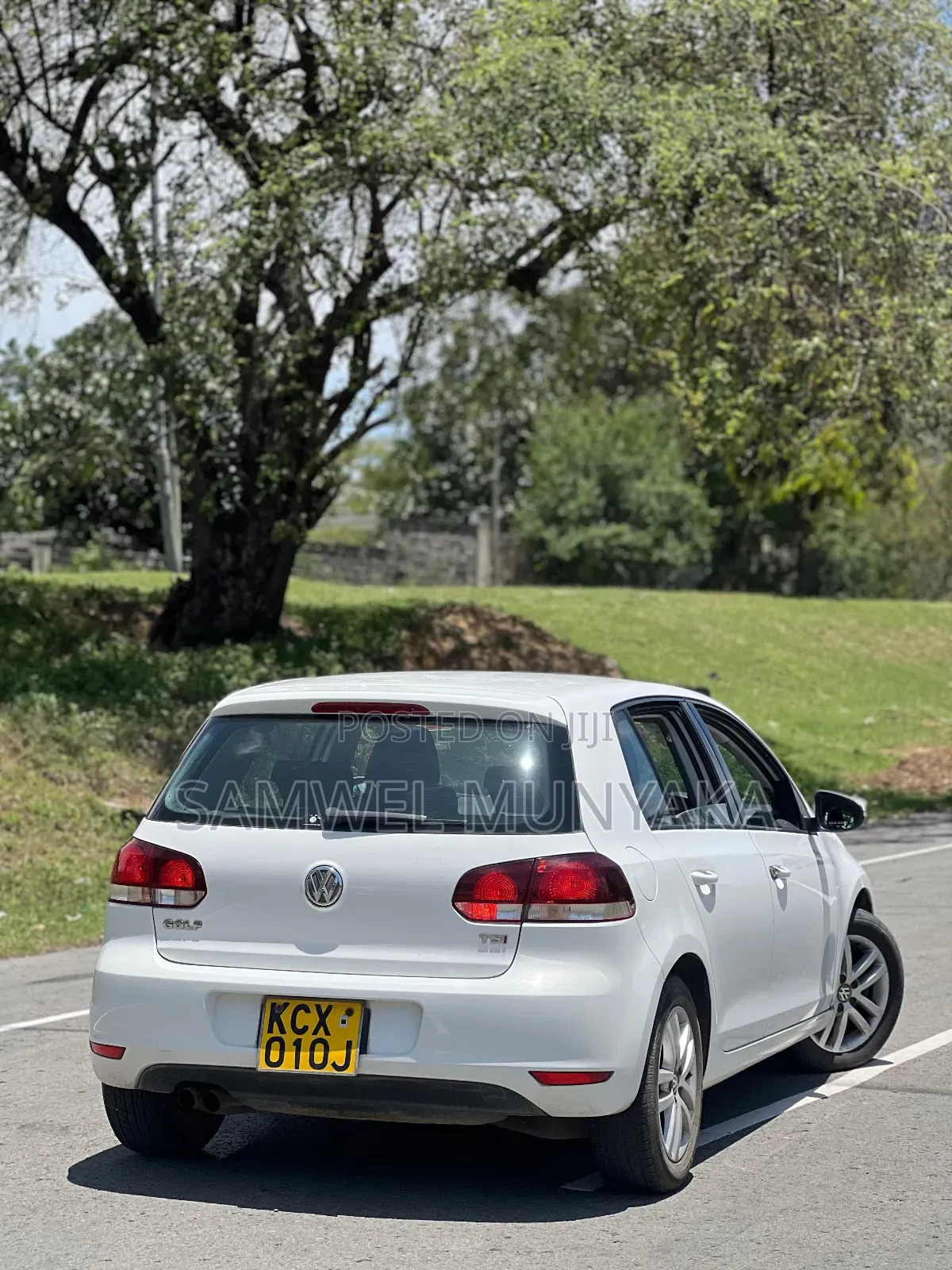 Volkswagen Golf R 4-Door 2013 Pearl