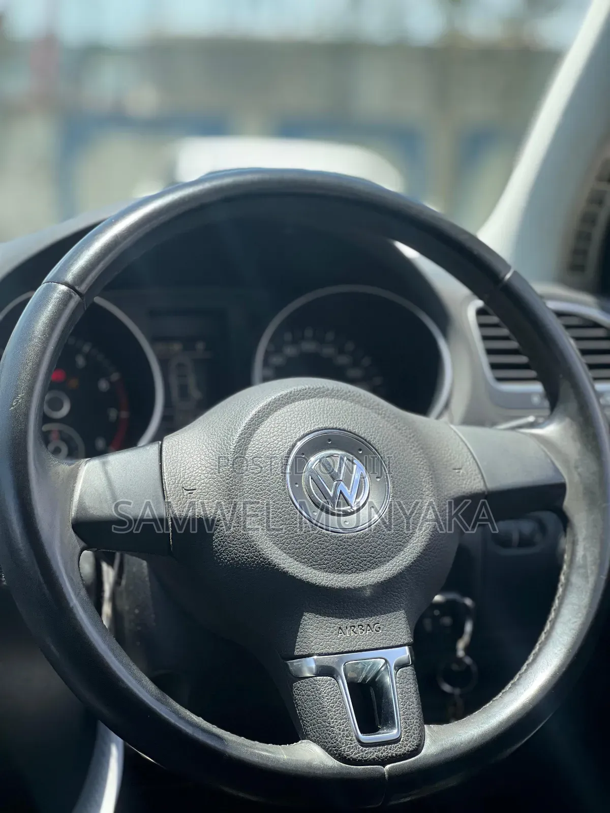 Volkswagen Golf R 4-Door 2013 Pearl