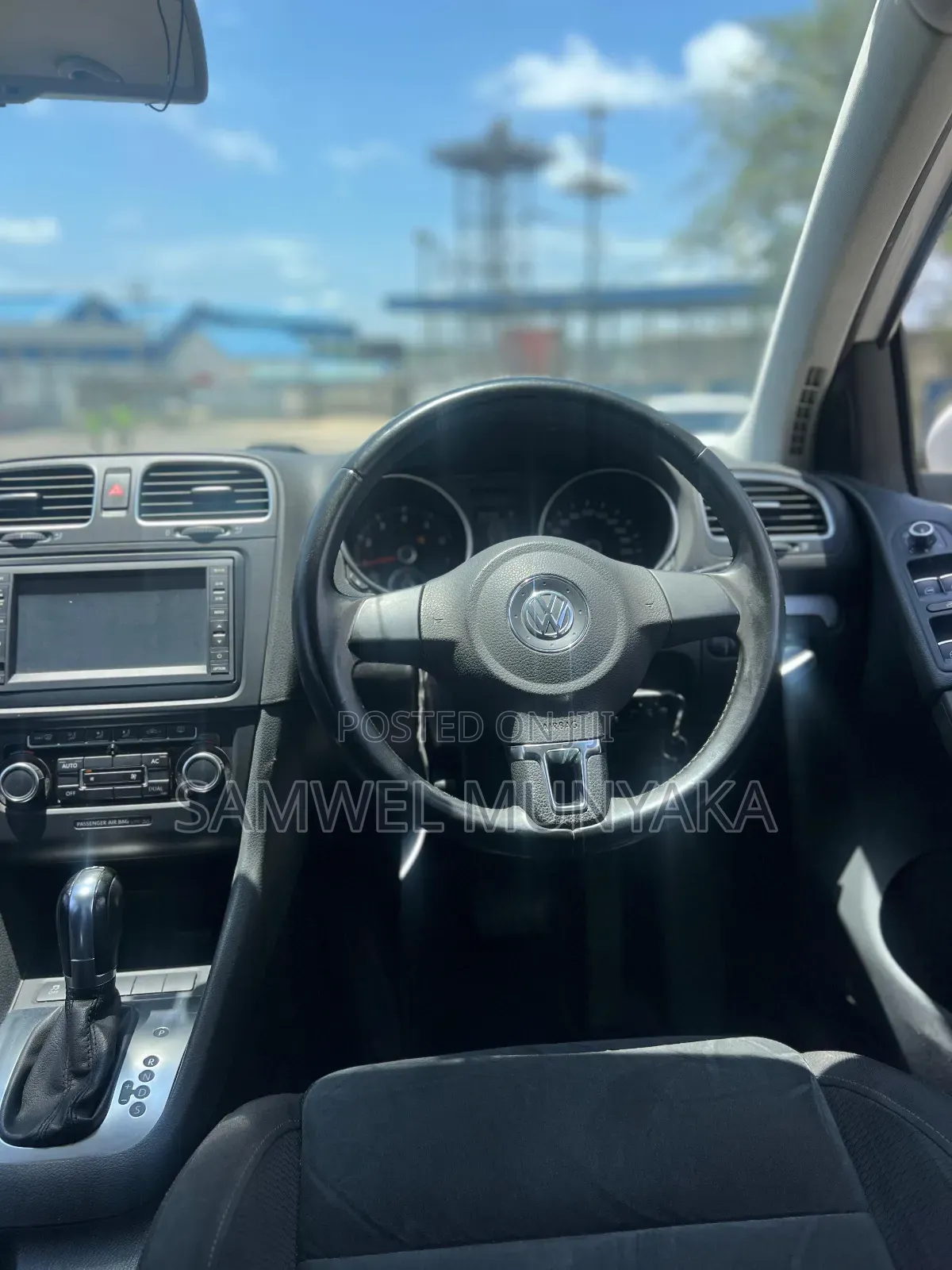 Volkswagen Golf R 4-Door 2013 Pearl