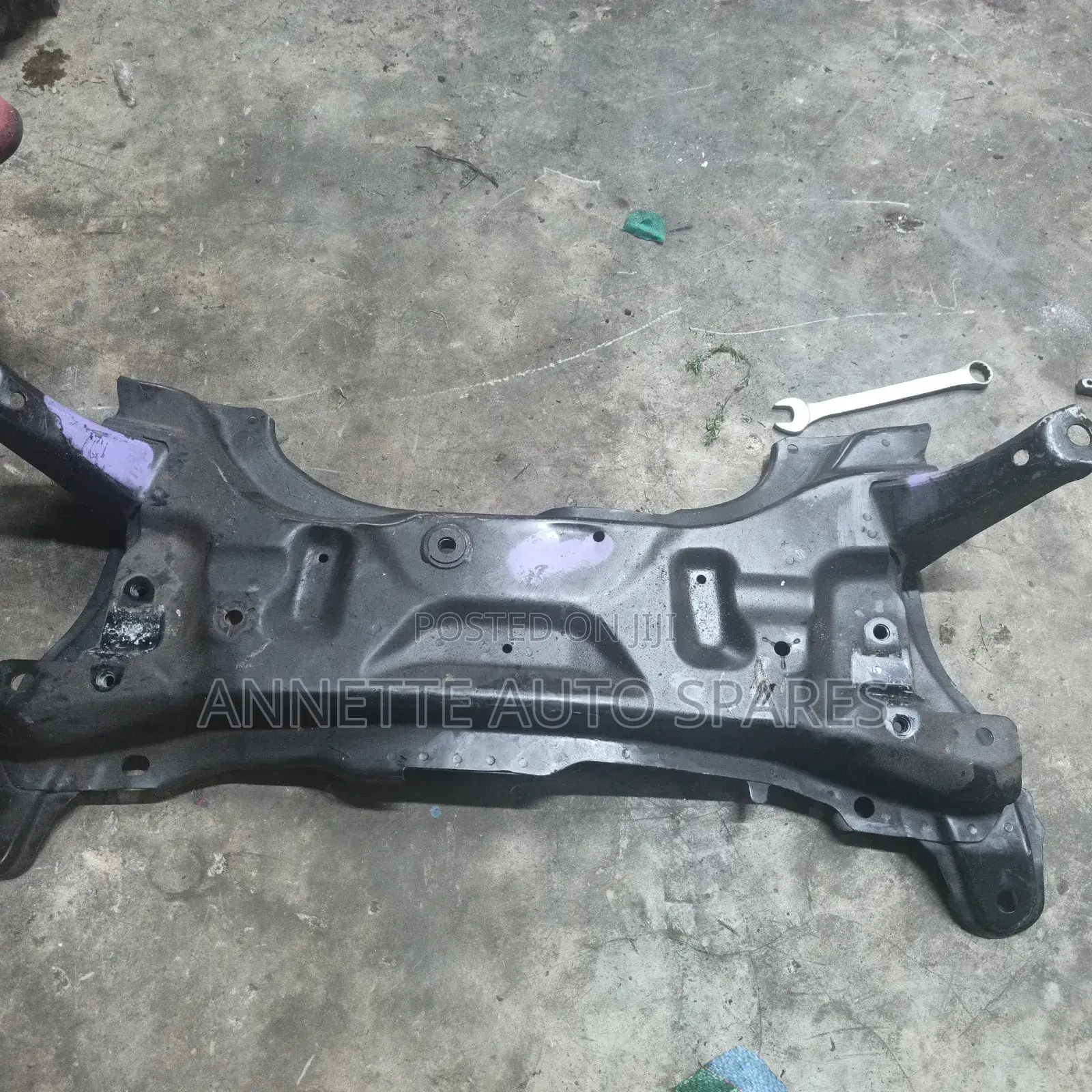 Toyota Ractis Crossmember