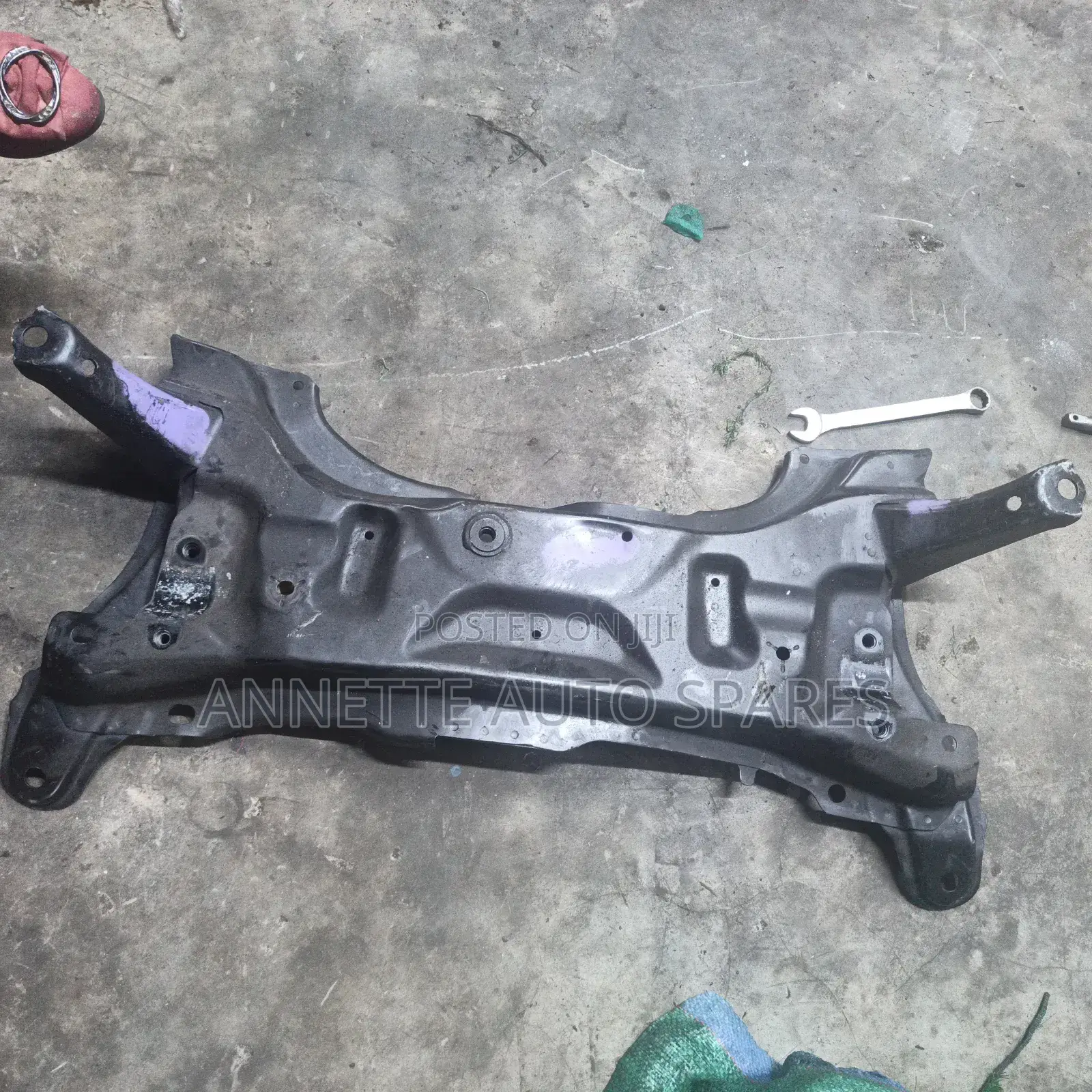 Toyota Ractis Crossmember