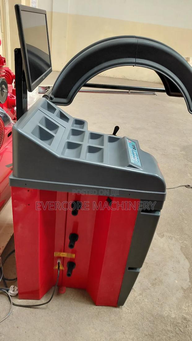 Wheel Balancing Machine Automatic With Computer. - thumbnail 4