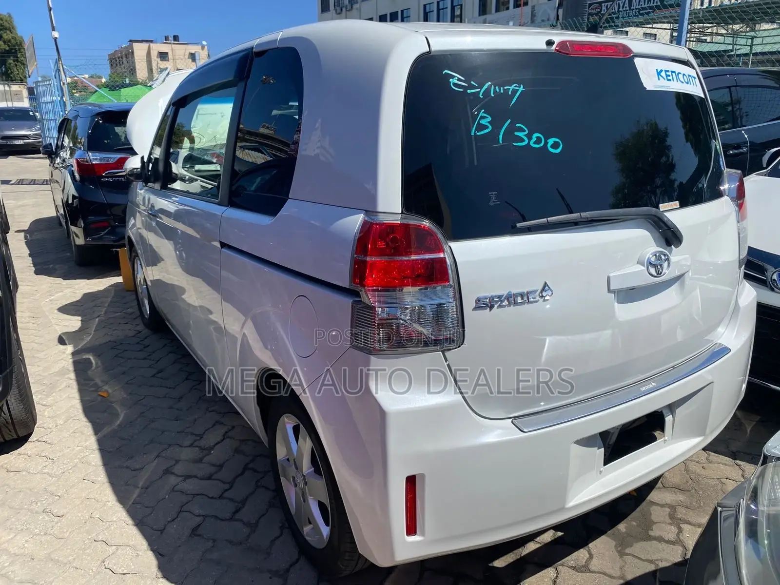 Toyota Spade 2018 White