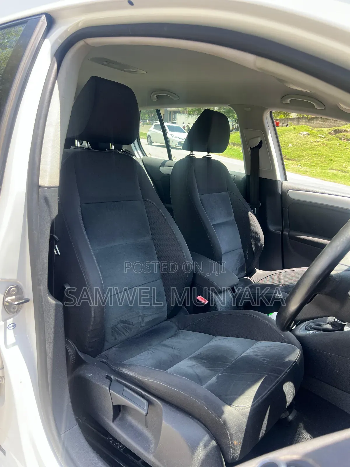 Volkswagen Golf R 4-Door 2013 Pearl