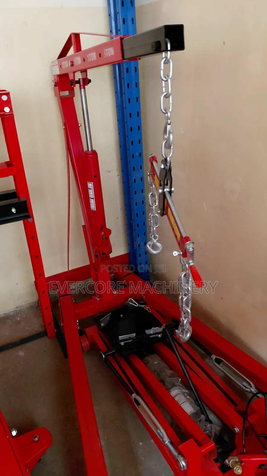 Commercial 2tonne Engine Crane/Hoist Lifting Capacity-Hydraulic.