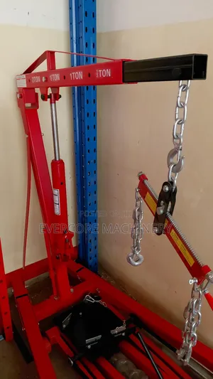 Commercial 2tonne Engine Crane/Hoist Lifting Capacity-Hydraulic.
