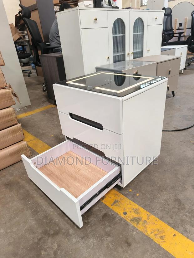 Modern Led Bedside Cabinet With Wireless Charging - thumbnail 2