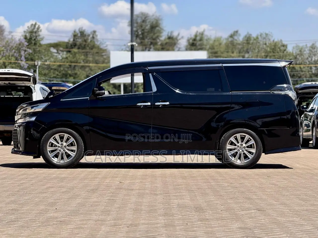 Toyota Vellfire 2017 Black