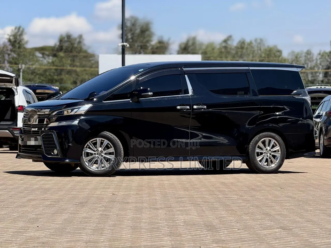 Toyota Vellfire 2017 Black