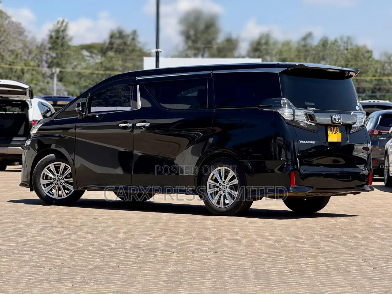 Toyota Vellfire 2017 Black