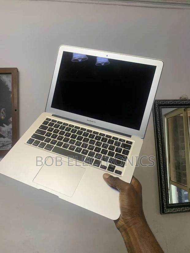 Laptop Apple MacBook Air 2015 8GB Intel Core i5 SSD 128GB - main view