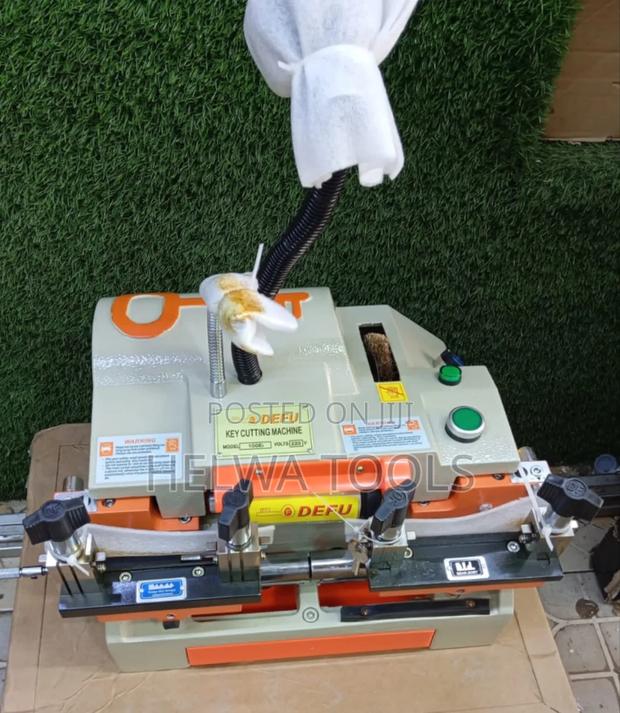 Key Cutting/Commercial Key Cutter