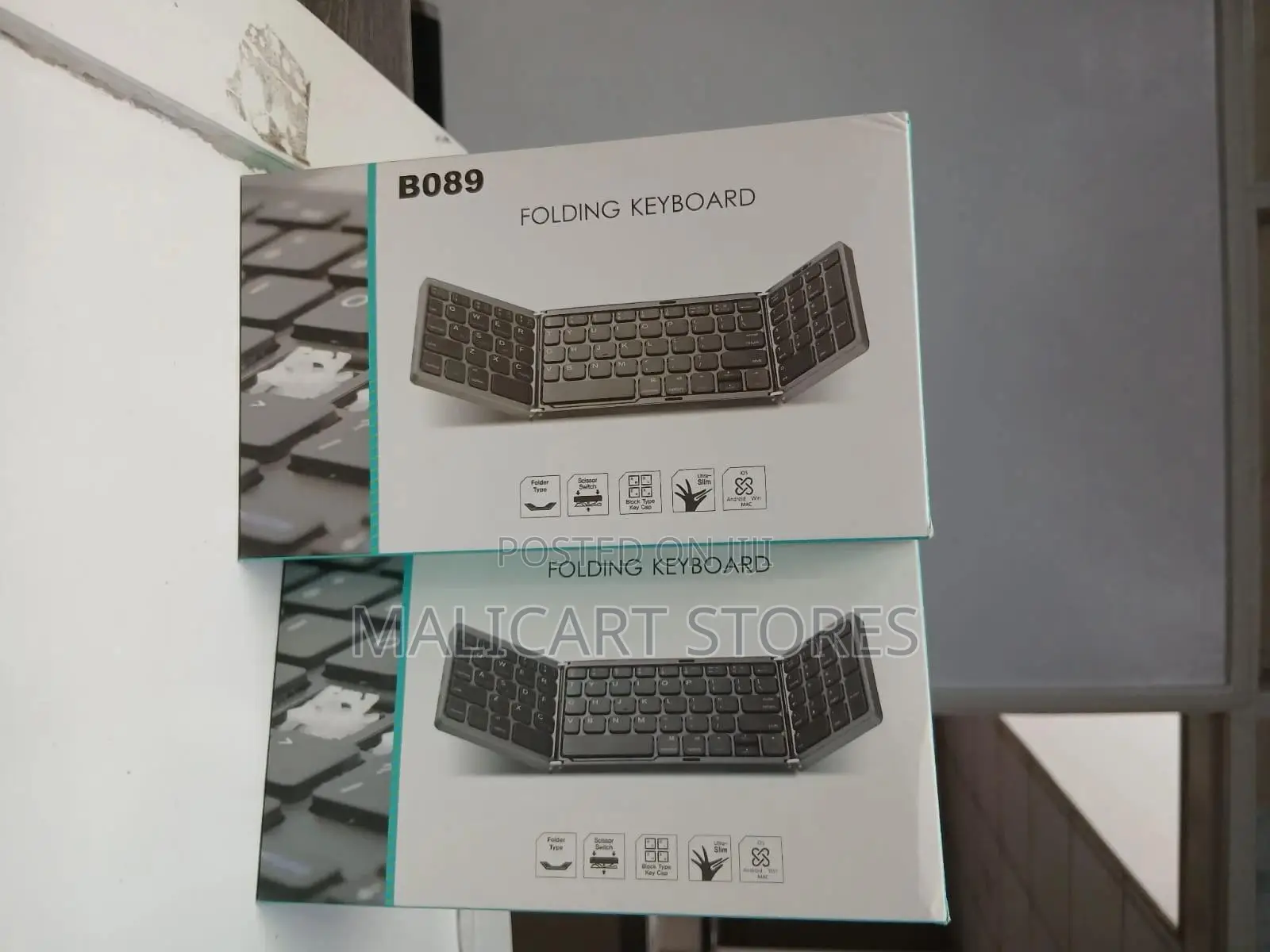 Folding Keyboard B089