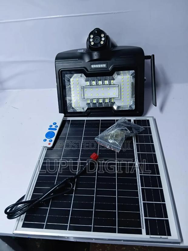 600 Watts Solar Floodlight With 4g PTZ CCTV Camera