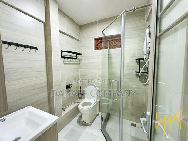 Studio Apartment - thumbnail 3