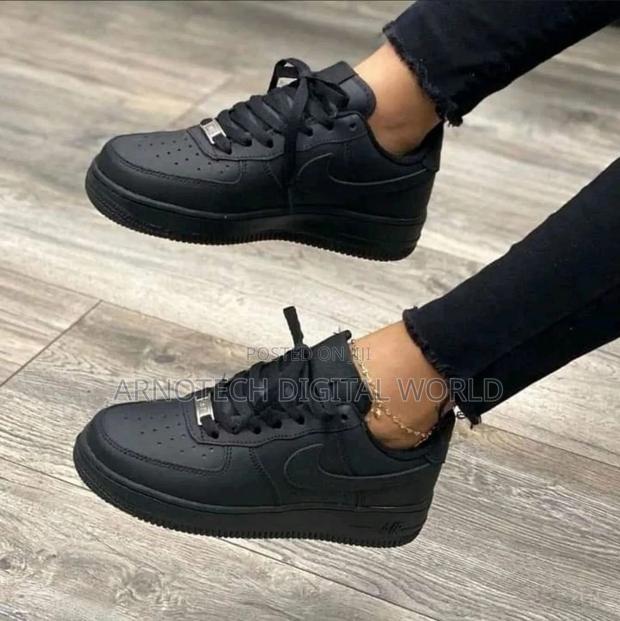 Air Force Sneakers