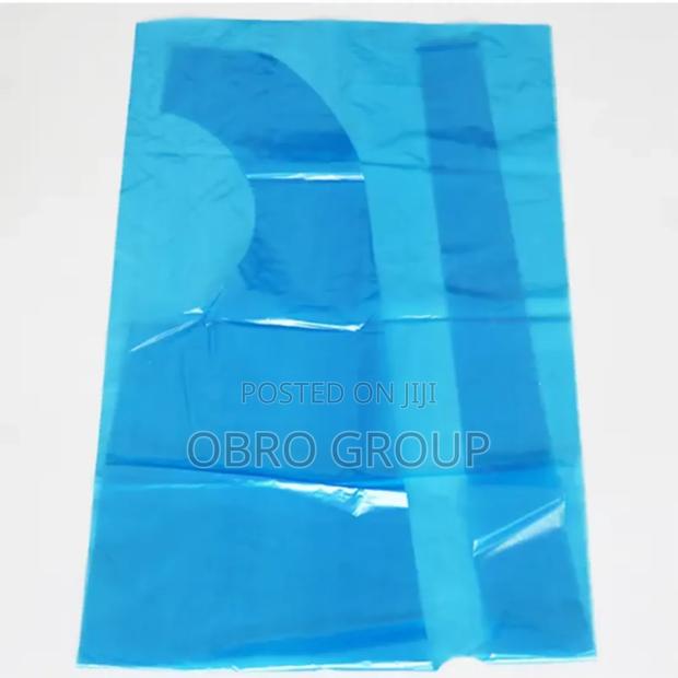 Disposable Plastic Aprons Blue - thumbnail 2