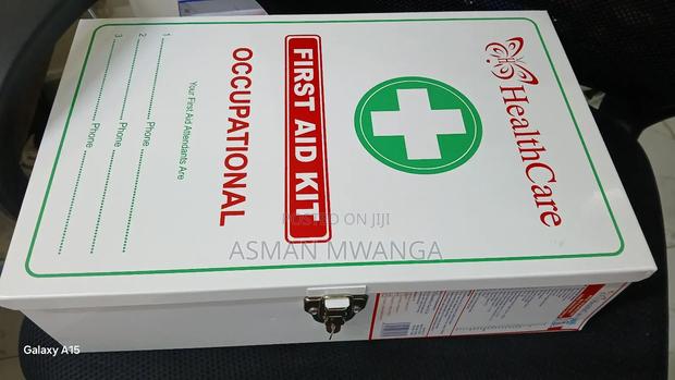 First Aid Kit Metallic 26pcs - thumbnail 2