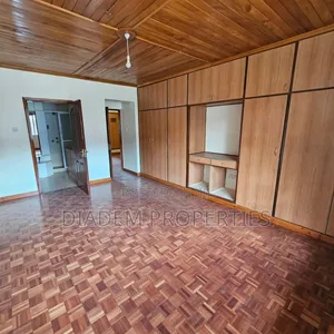5bdrm Townhouse / Terrace in Lavington for rent