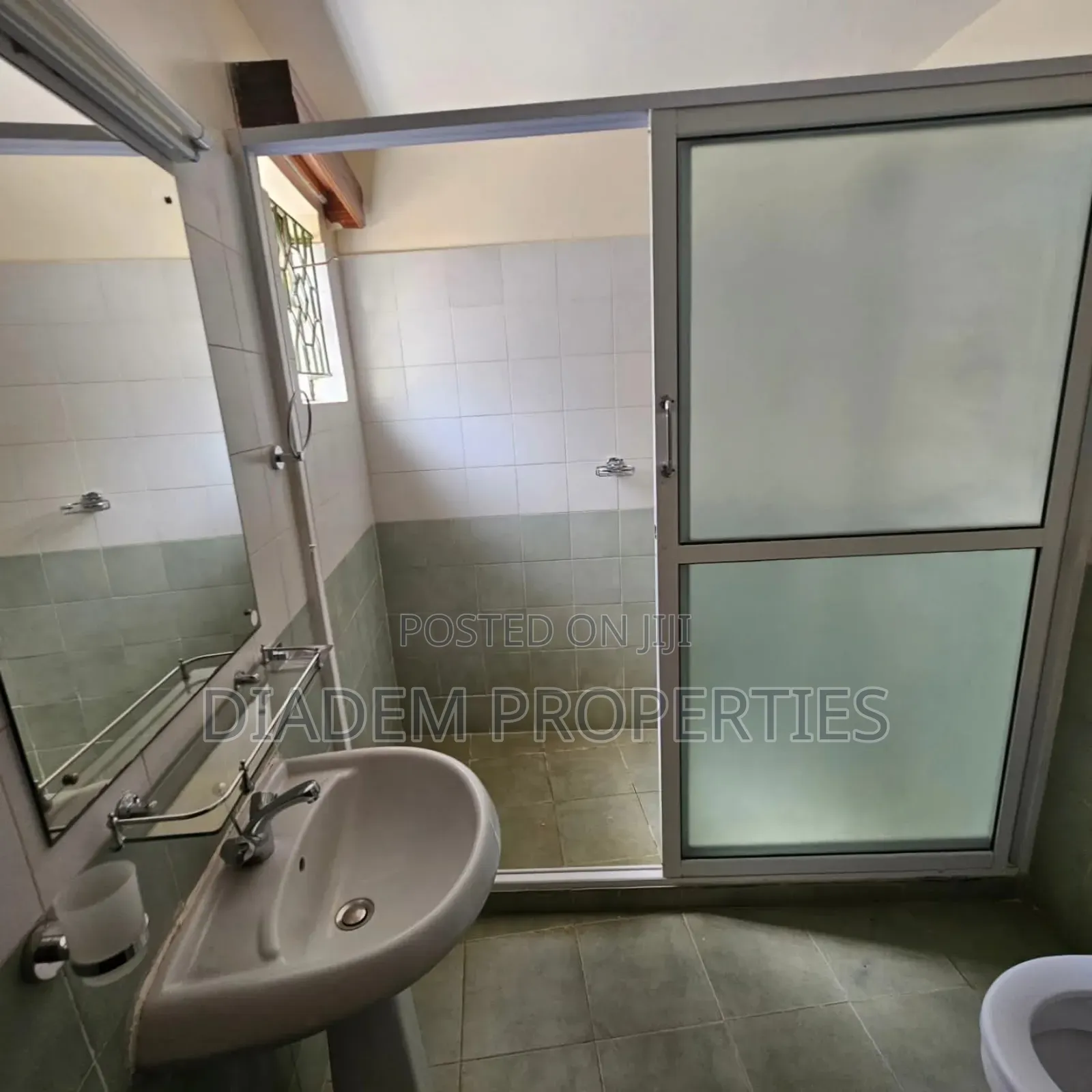 5bdrm Townhouse / Terrace in Lavington for rent