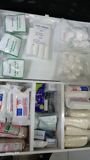 First Aid Kit Metallic 26pcs