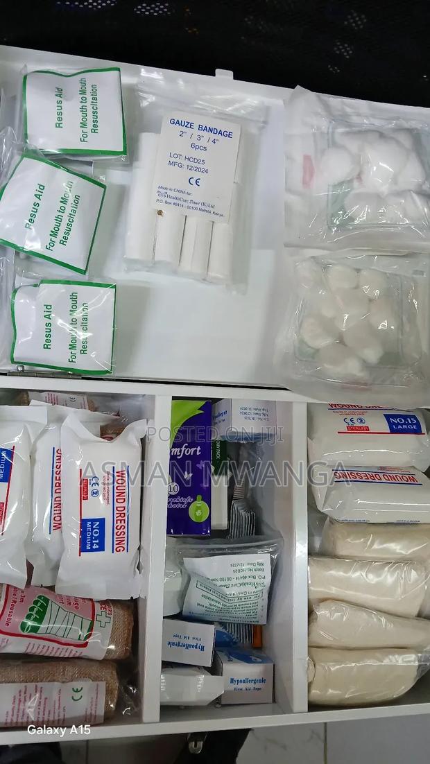 First Aid Kit Metallic 26pcs - thumbnail 3