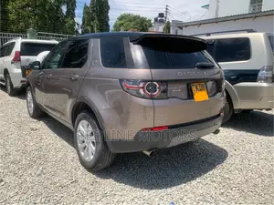 Land Rover Discovery Sport SE 2015 Gray