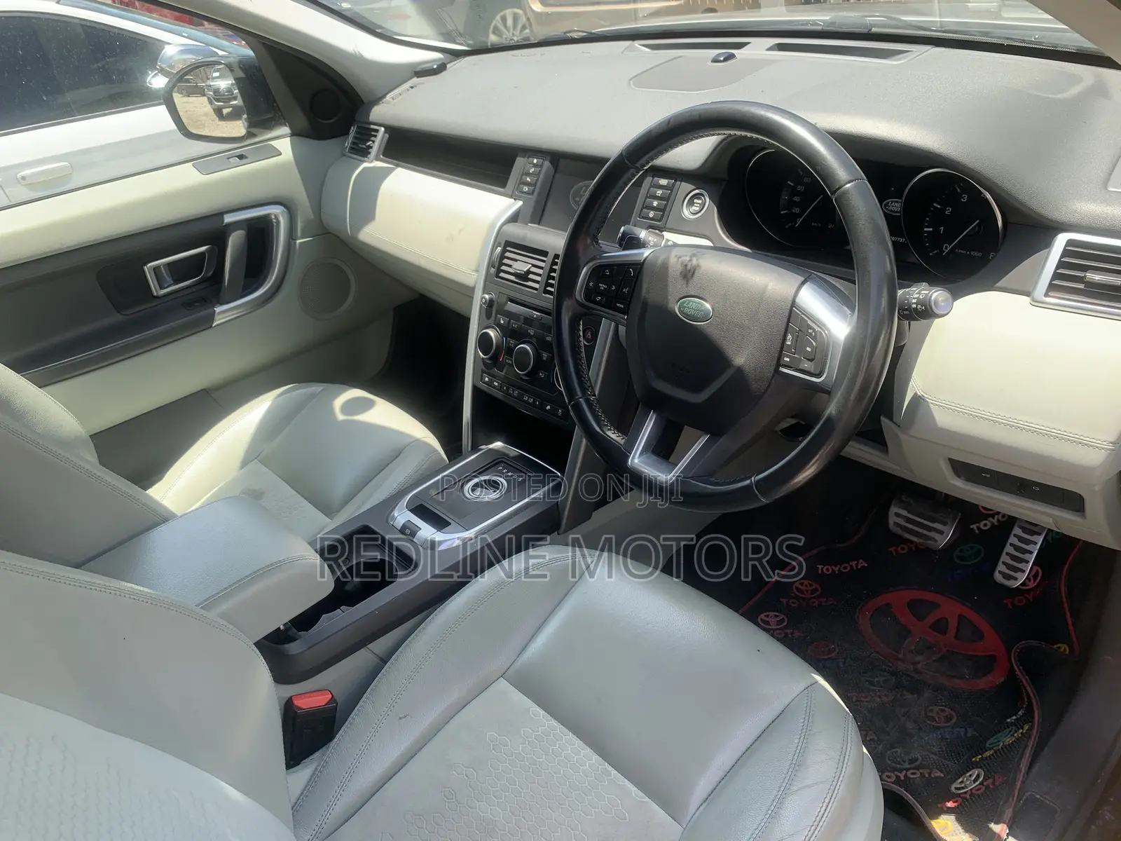 Land Rover Discovery Sport SE 2015 Gray