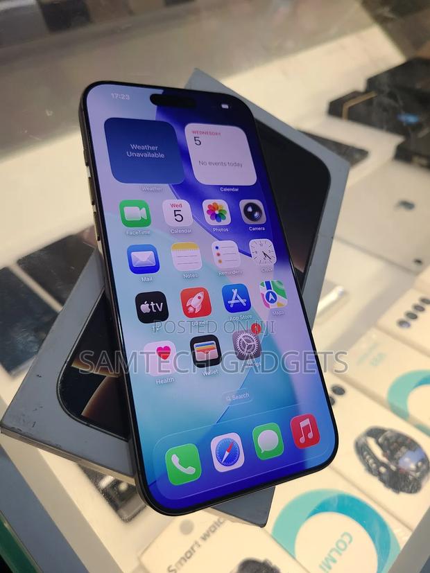 Apple iPhone 16 Pro Max 256 GB Gold - thumbnail 3