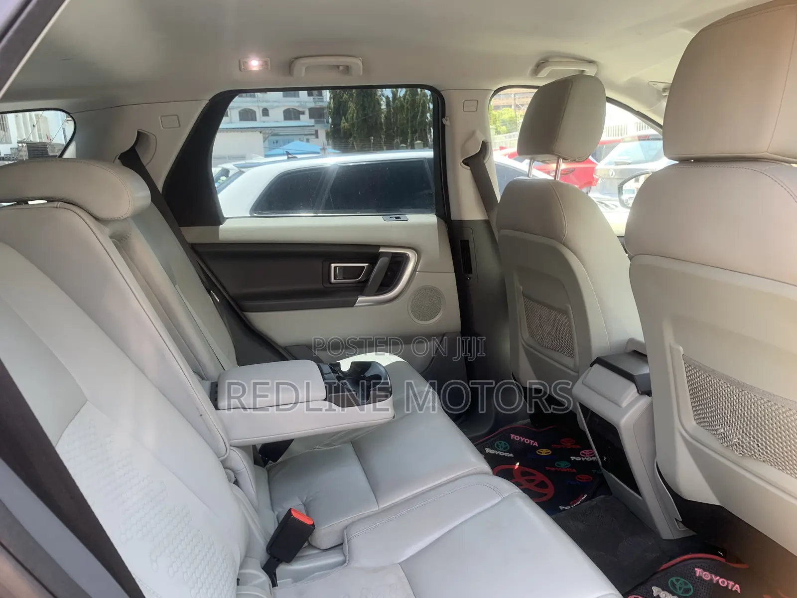 Land Rover Discovery Sport SE 2015 Gray