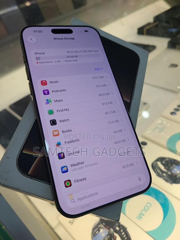 Apple iPhone 16 Pro Max 256 GB Gold - thumbnail 5