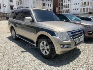 Mitsubishi Pajero V80 3.2 DI-D 2017 Gray