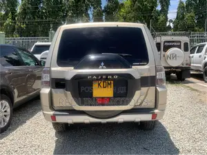 Mitsubishi Pajero V80 3.2 DI-D 2017 Gray